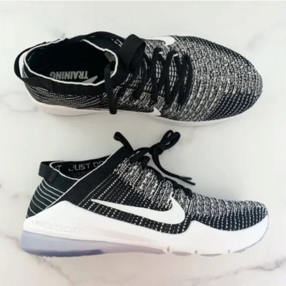 Nike Shoes - nike air zoom sneakers